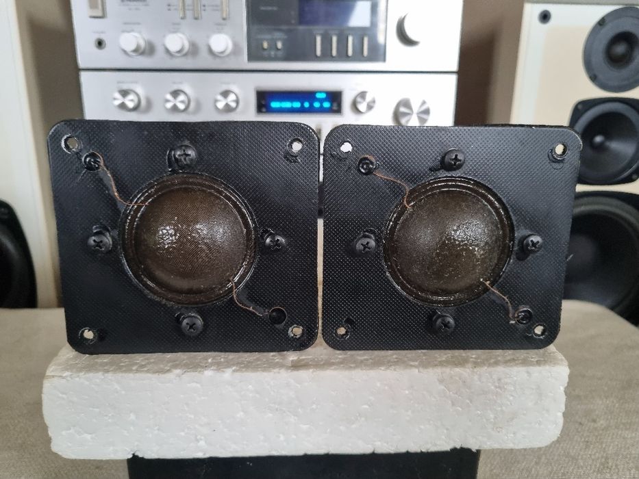 Set Difuzoare Medii Braun. 13 ohms, 40 watts, 11x12 cm. Impecabile.