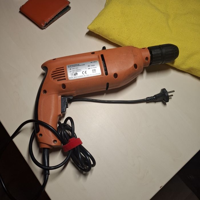 bormașina T. I. P.  SB 1100-2.cu fir.