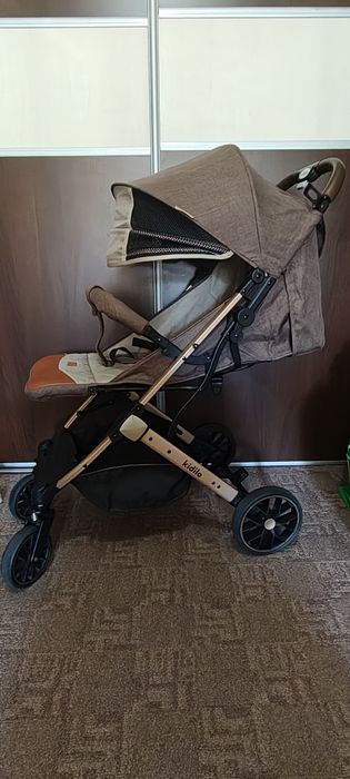 Vând Carucior Sport Kidilo PLUS Coffee Sistem Troller