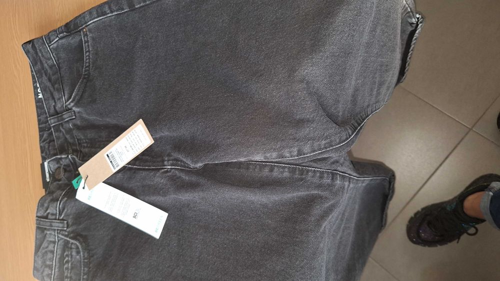 Noisy May
Дънки Isabel Черен Mom Fit