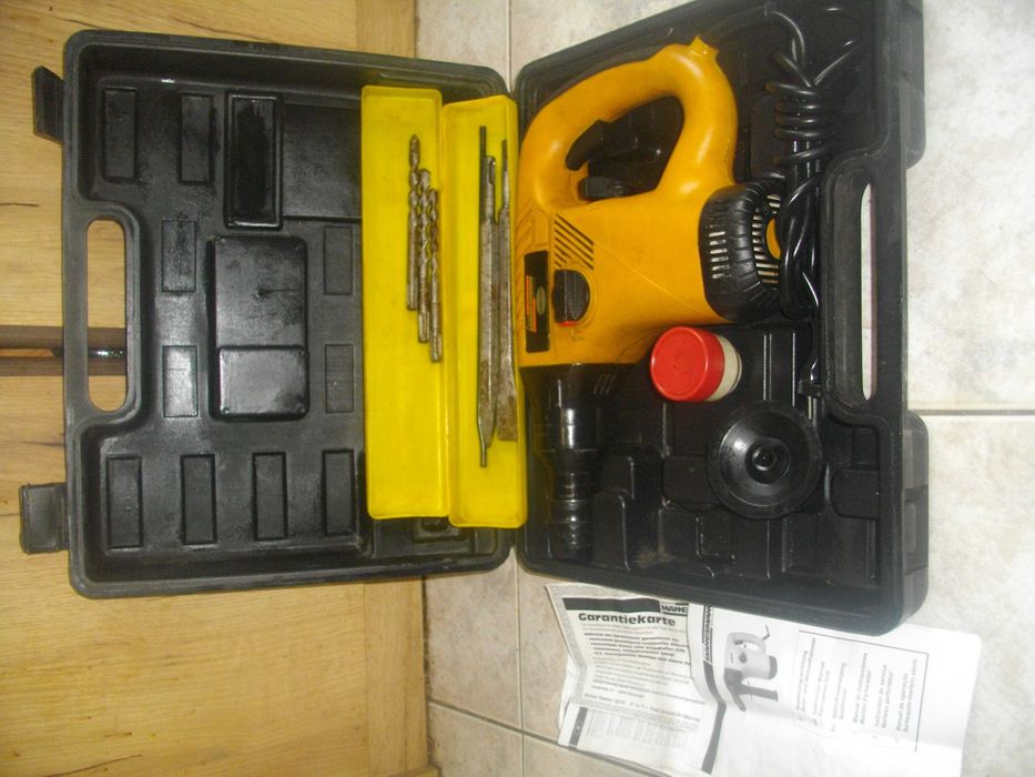 850W Mannesmann 12585 Немски Перфоратор Къртач Отличен с 5 броя шила