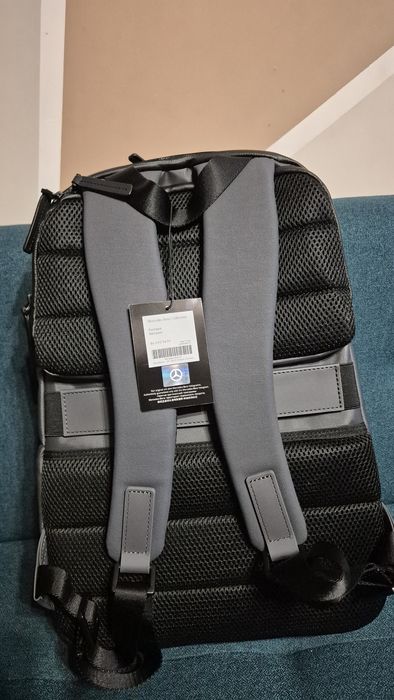 Vand rucsac Mercedes Benz, ideal pentru laptop. Cod produs B66959479