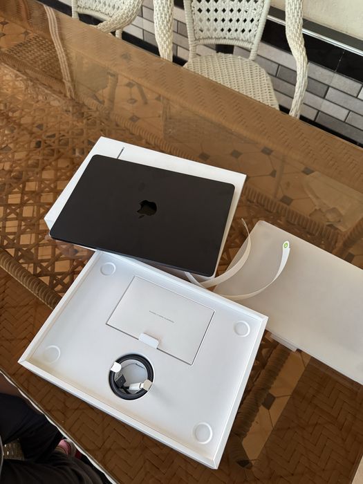 Macbook Air M2 16/512 100%