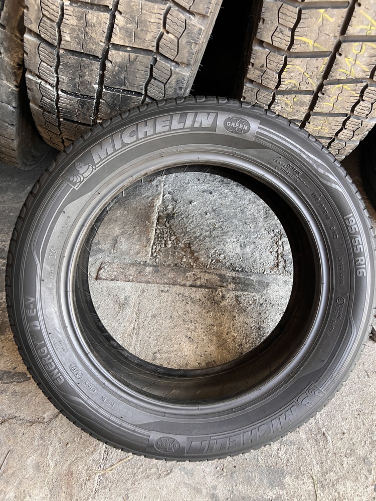 2 anvelope vara 195/55/16 , Michelin !