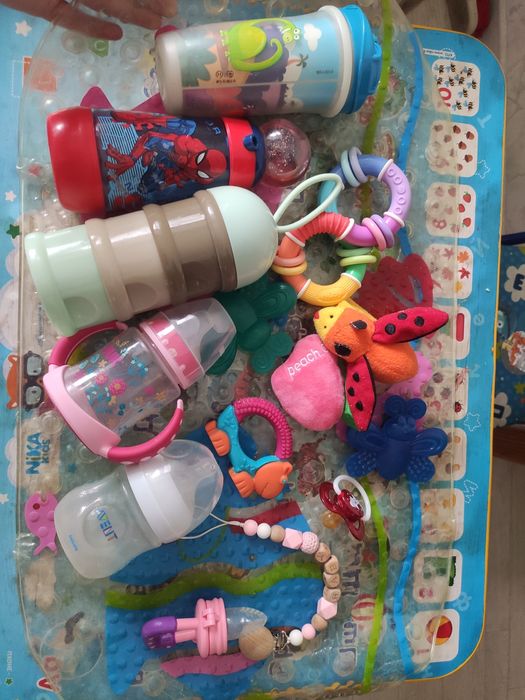 Продам бутылочка для кормления и др