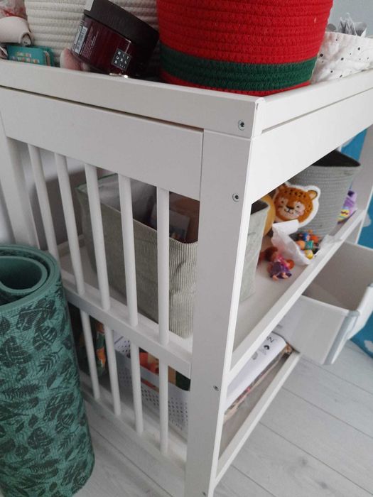 Masa Infasat si Patut copil/ bebe marca Ikea