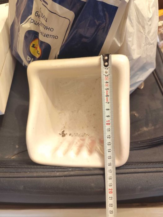 Порцеланова сапуниерка ретро