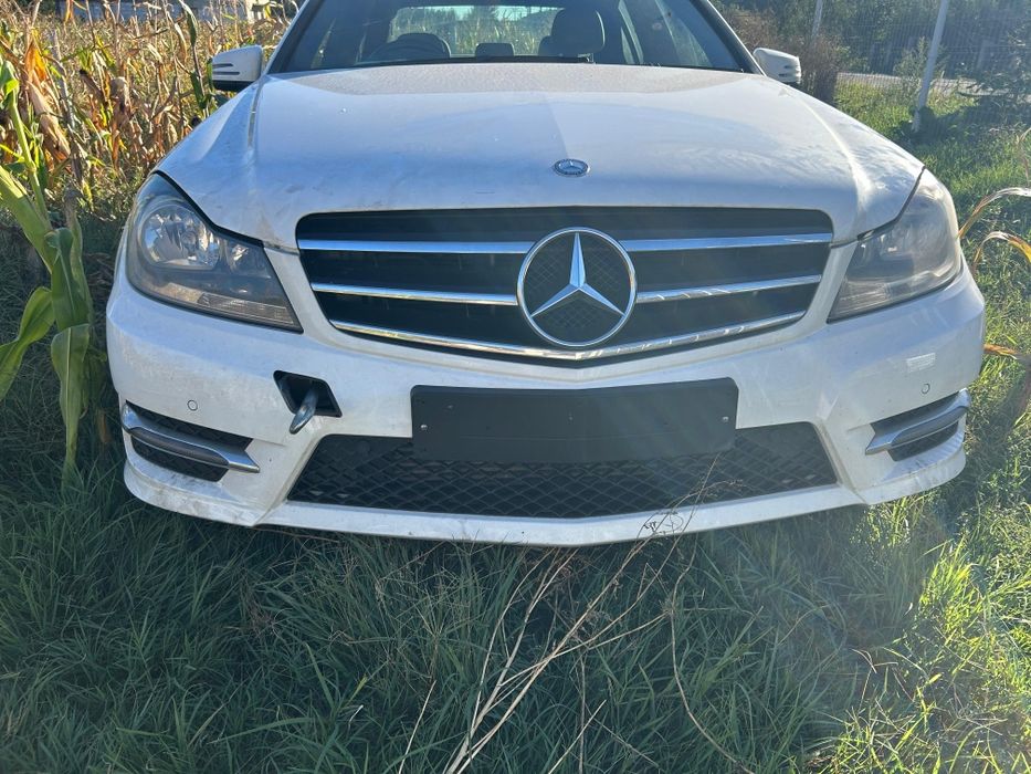 Fata completa bot mercedes c class w204 face lift amg