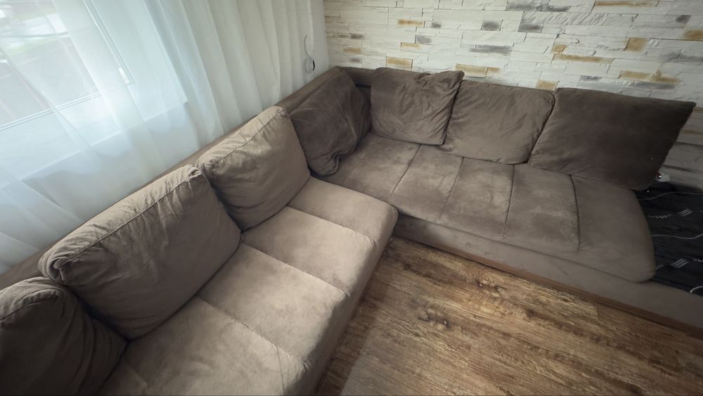 Coltar maro in forma de L