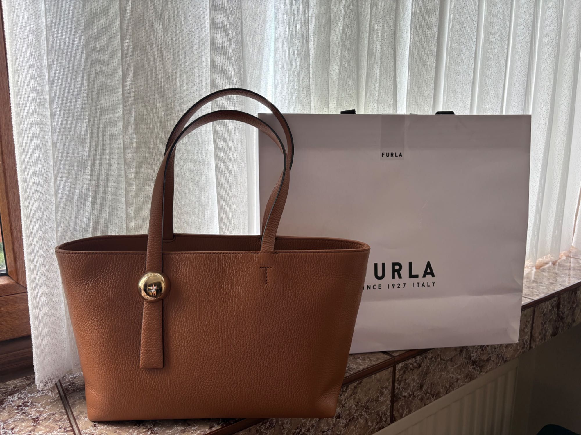 Чанта на Furla оригинална