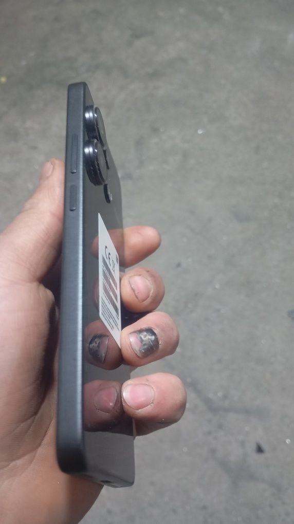 Redmi not 13 256 8+4  dokiment karobka zaryadkalaribo 2 qol ideal hol