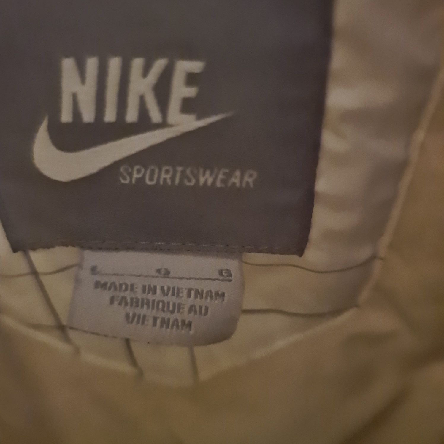 Geaca Nike matlasata