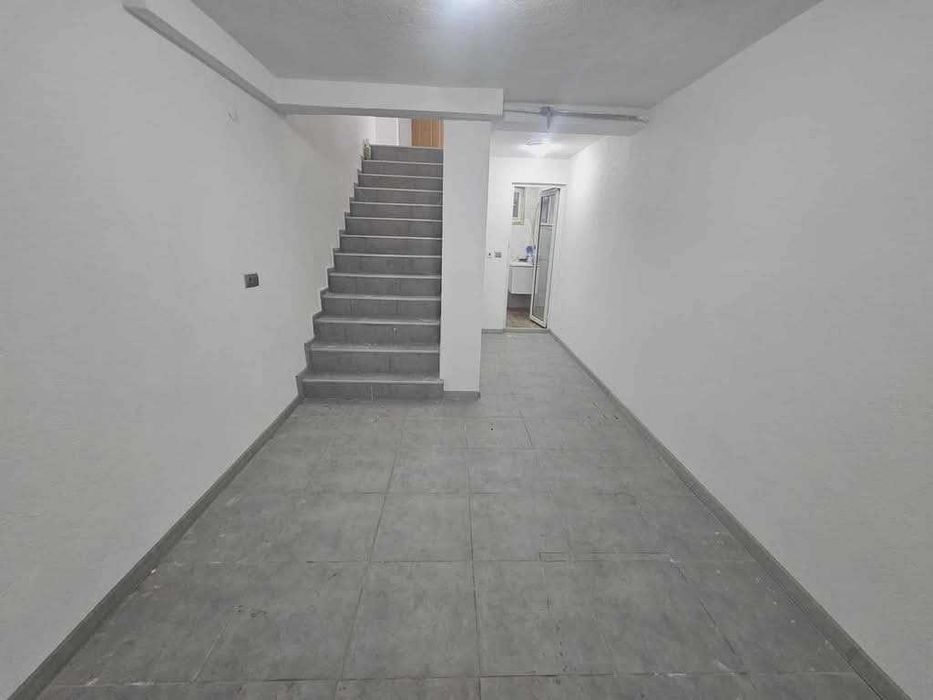 Дава под наем Магазин