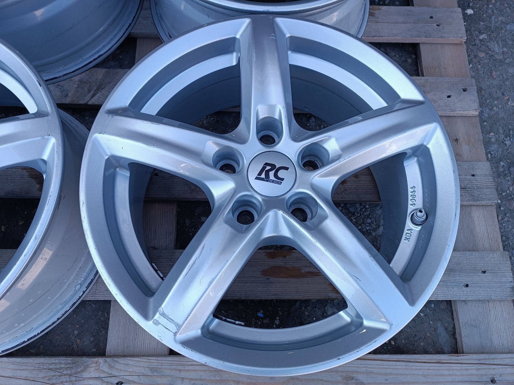 Лети джанти 16ки 5х114.3 Brock RC Design + TMPS