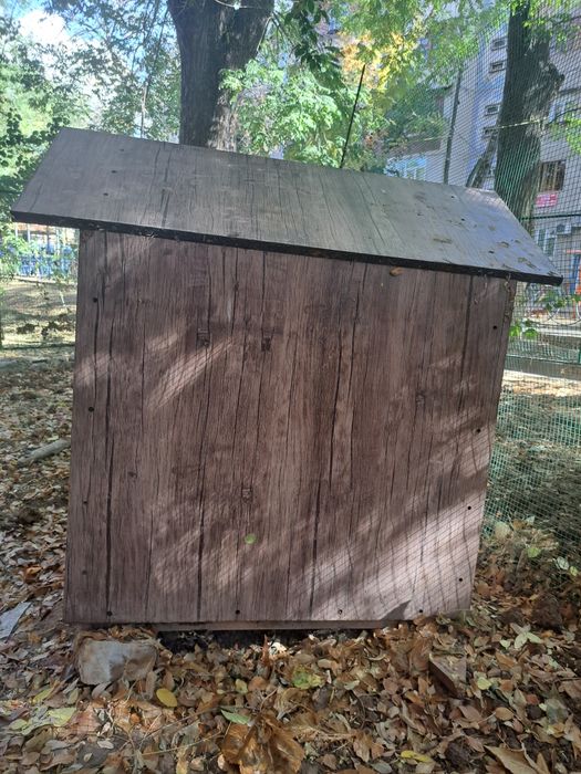 Будка - домик для собаки