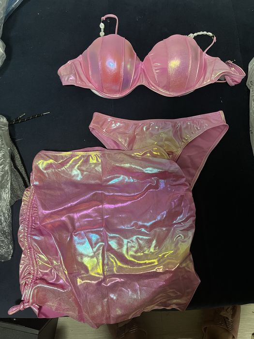 Отдам даром новый купальник