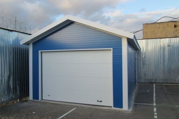 Vând garaj modular pe structură metalică