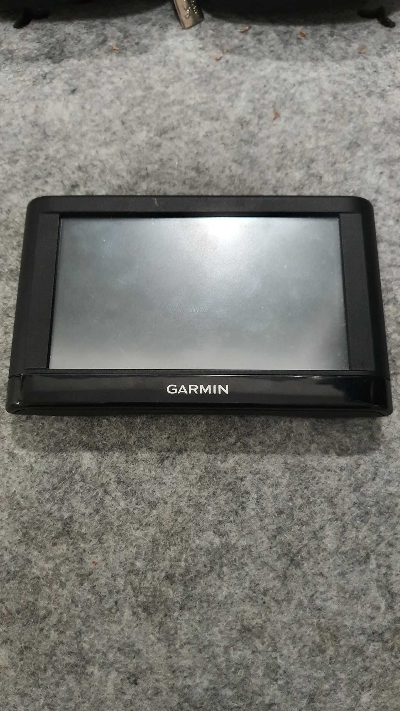 Продавам навигация за кола Garmin