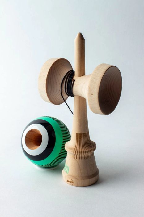 Sweets Kendamas Broken Bones Mint Green nou sigilat
