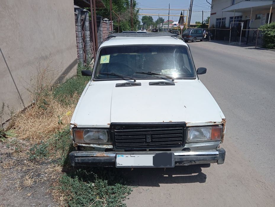 Продам ВАЗ 2107 по запчастям 2007 г.в.