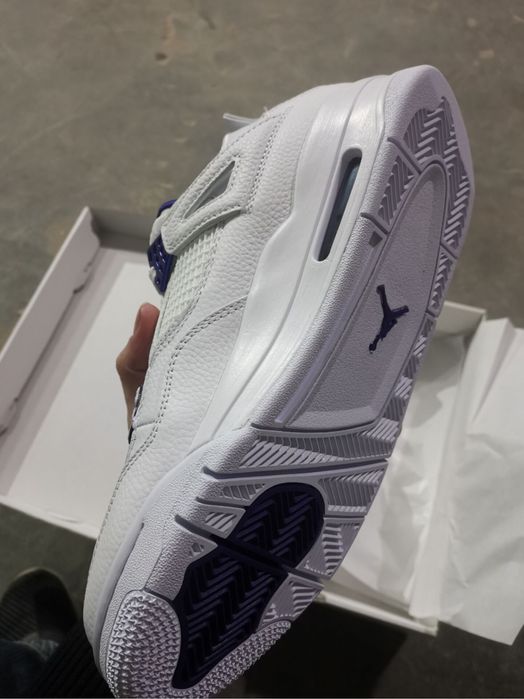 Air Jordan 4 Retro Metallic Purple