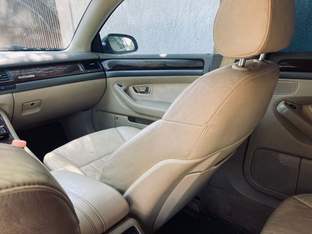 Audi a8 D3  / PROPRIETAR