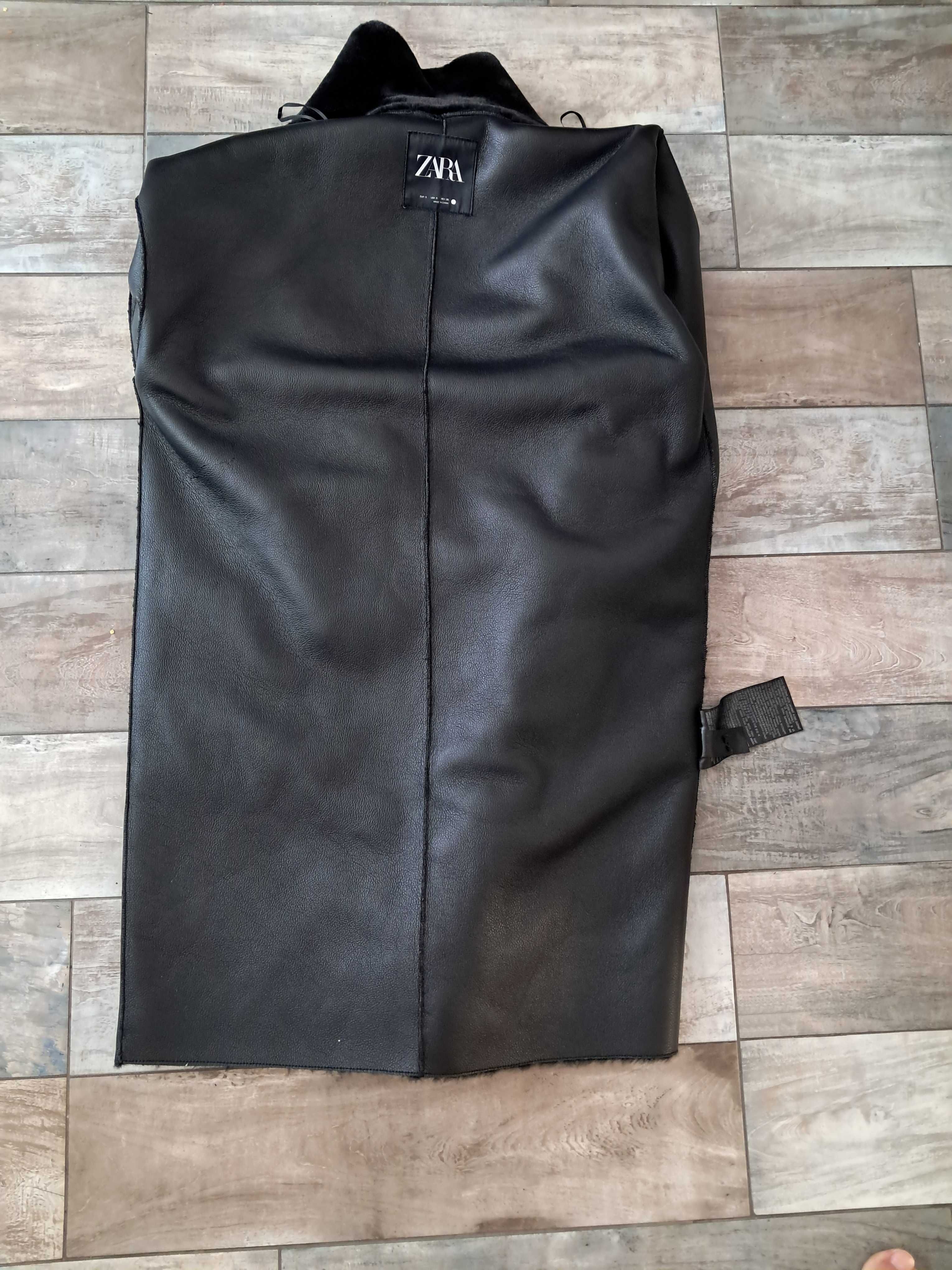 Дамско черно палто Zara