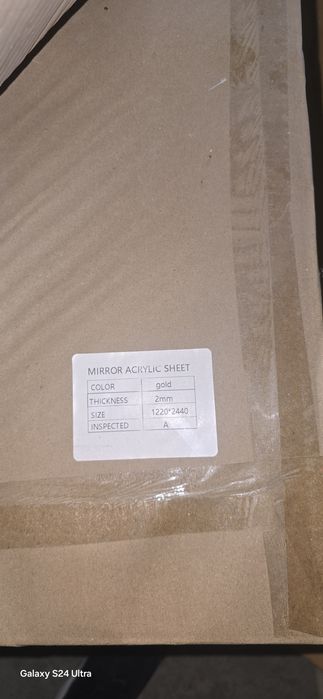 Samoklryka akril lenta va akril list