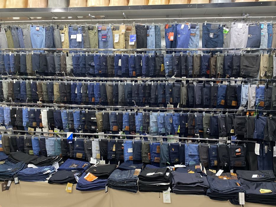 Tayor biznes sotiladi