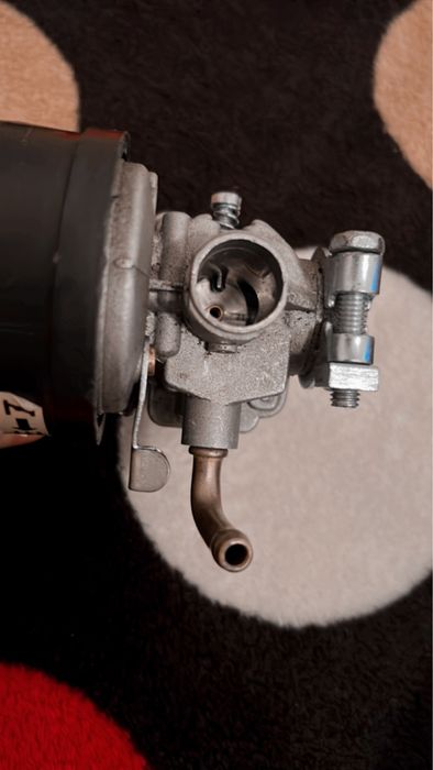 Carburator motor bicicleta