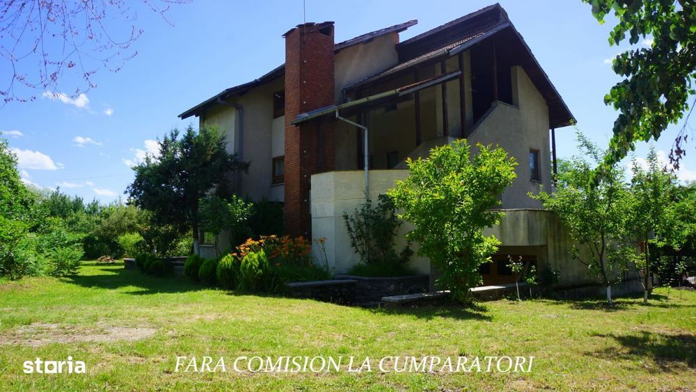 Vila Spectaculoasa, Teren 2328 mp