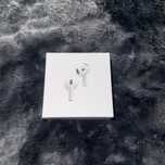 AirPods 4 active noise cancelling