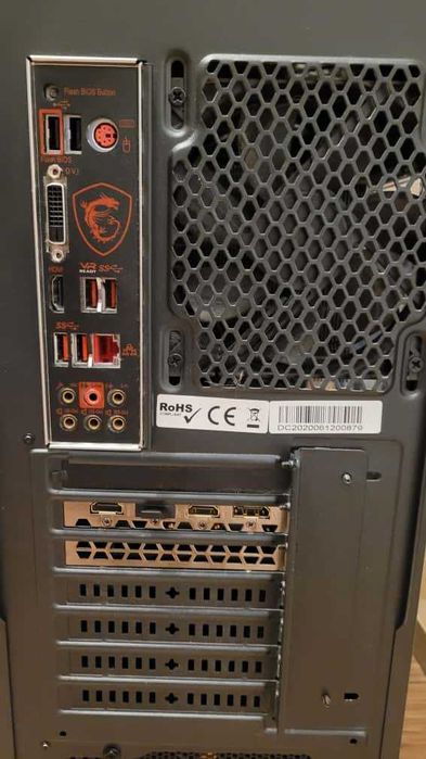 Gaming PC / Ryzen 7 5700X / 64GB RAM / Nvidia RTX 3070 Ti / Windows 11