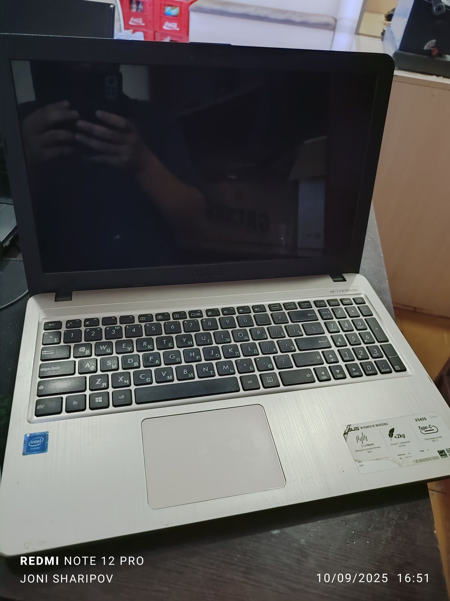 ASUS noutbuk sotiladi