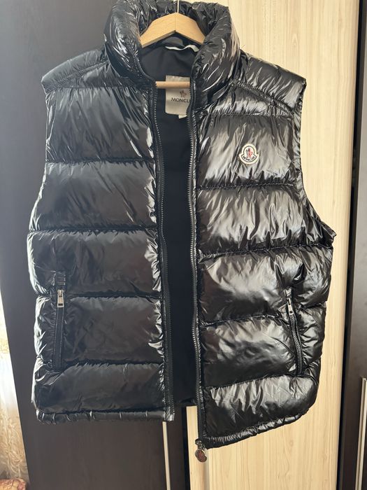 Грейка moncler.