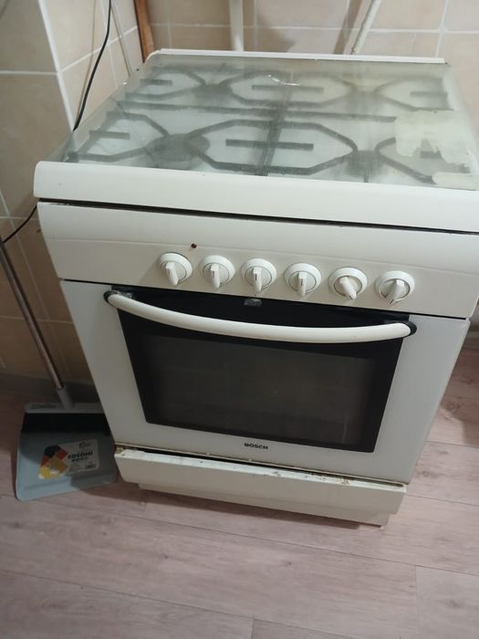 Газовый плита с духовкой