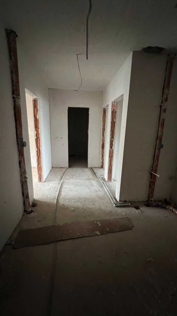 Продава се Тристаен апартамент в Банкя - 132 кв.м за 1796 €/кв.м - Снимка #5