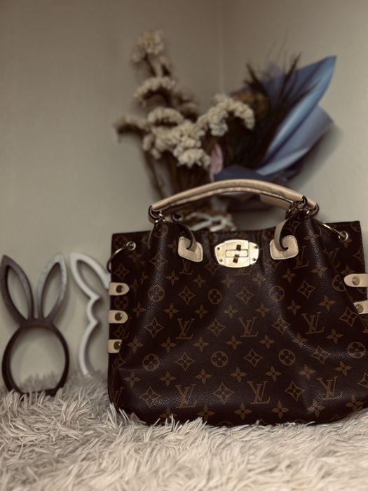 Дамска чанта louis vuitton