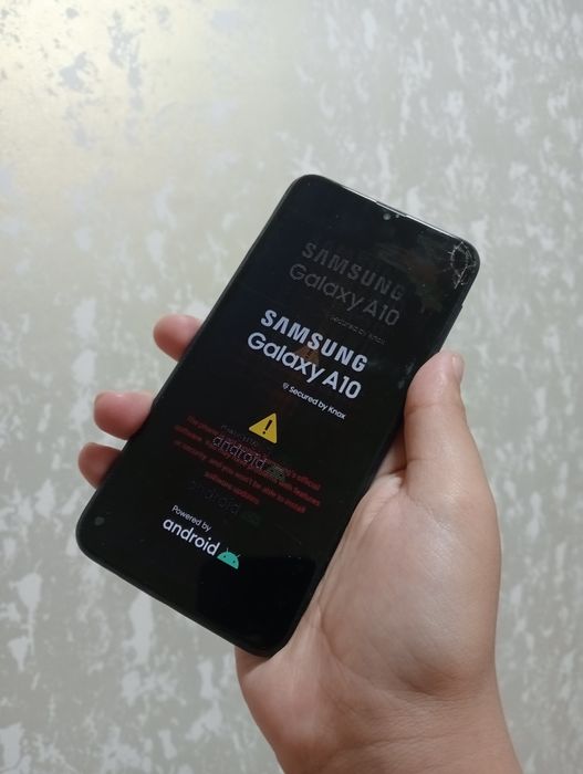 Samsung A10/32GB/Сломан экран