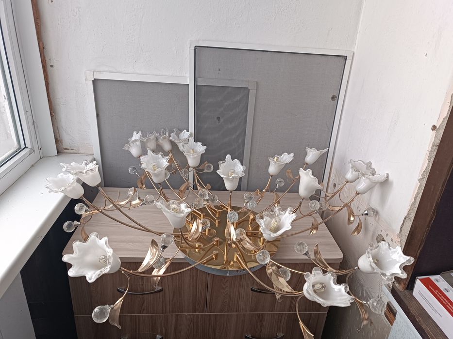 Продам люстру б у,в хорошем состоянии