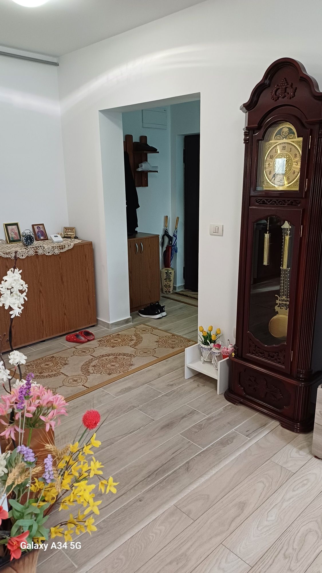 Apartament cu 3 camere