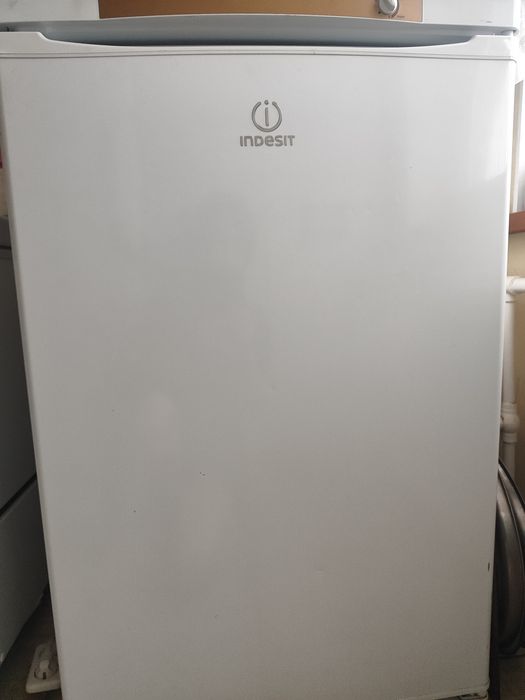 Продам морозильник