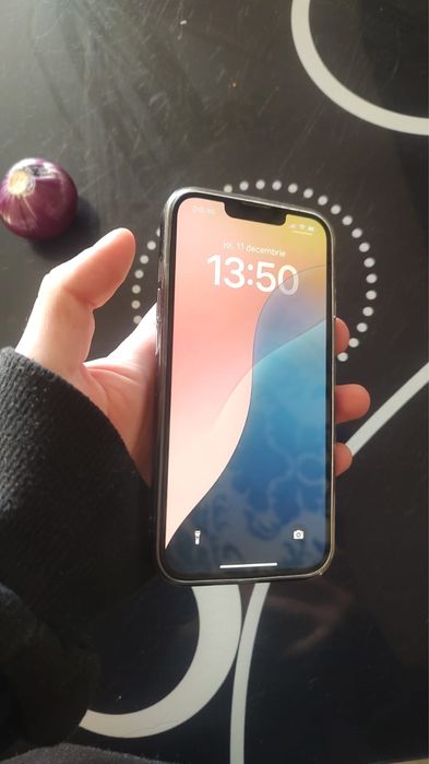 Iphone 13 baterie  100%