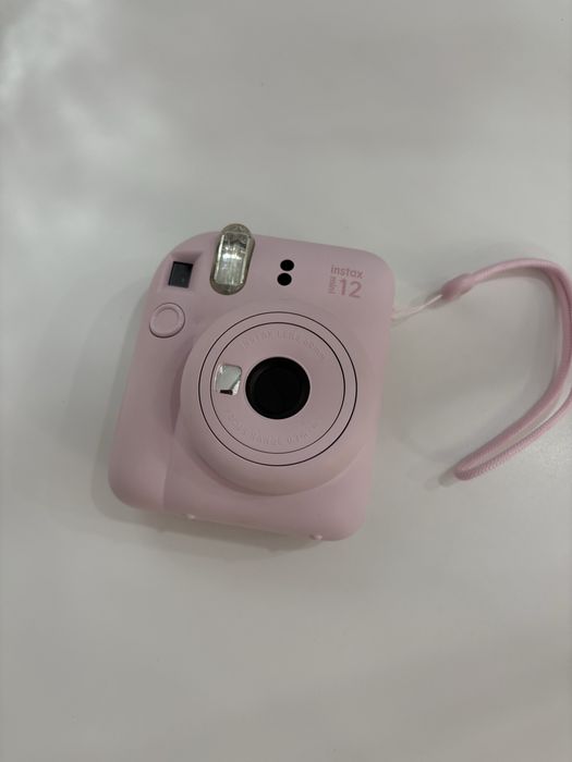 Instax mini 12 фотокамера