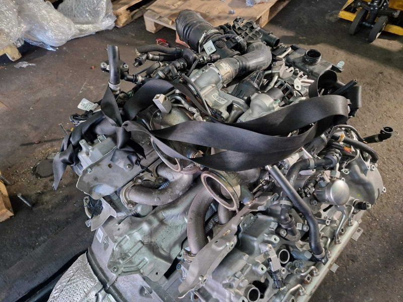 Двигател за BMW X5
4,4 литра бензин 
код на мотора N63B44D