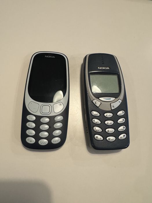 Nokia 3310 (2000 + 2017)