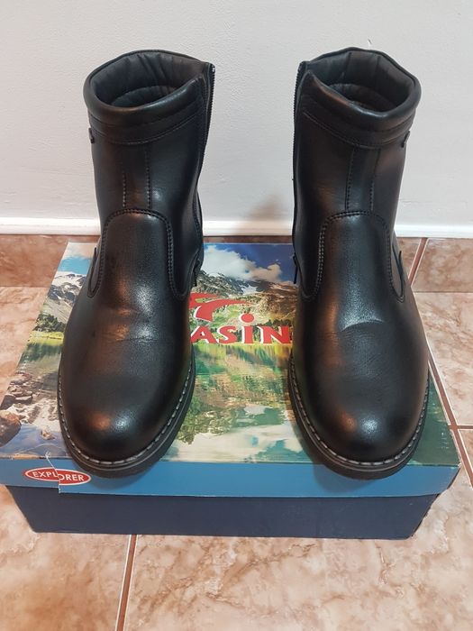 Cizme de piele negre