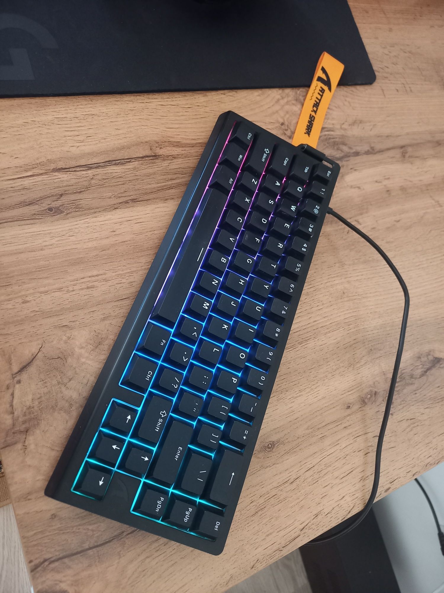 Продам магнитную клавиатуру Attack Shark X68HE