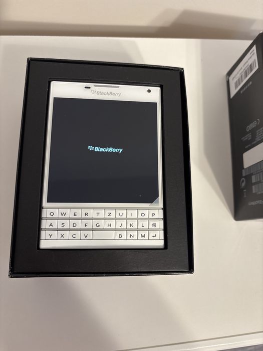 Blackberry passport White -NOU-