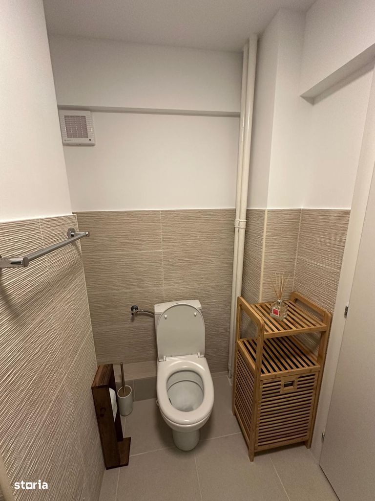 Apartament 2 camere de închiriat, zona Mihalache, aproape de metrou.
